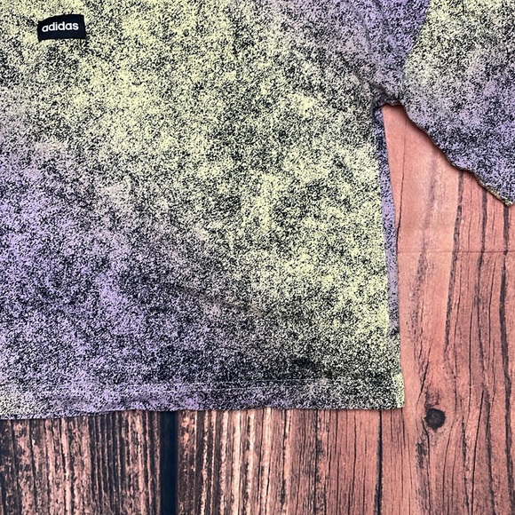 Adidas Vibrant Crop Top - Picture 4 of 5